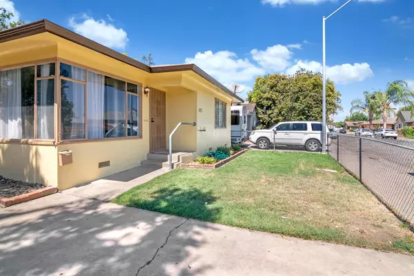 Lodi, CA 95240,921 1/2 Wellswood AVE