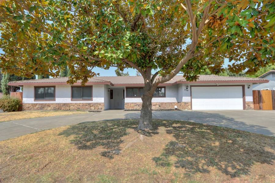 238 Oberlin DR, Galt, CA 95632