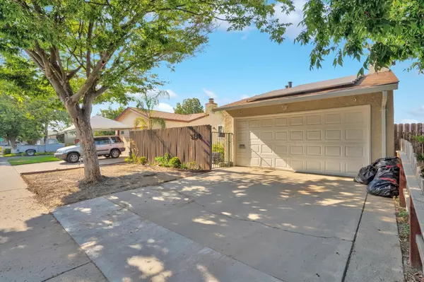 2424 Nancy LN, Modesto, CA 95350