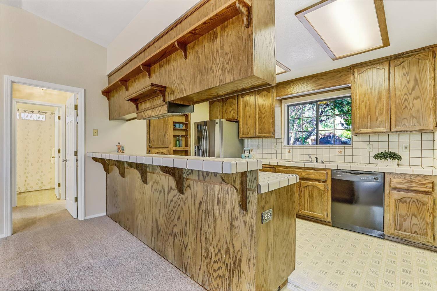 Grass Valley, CA 95949,16457 George WAY