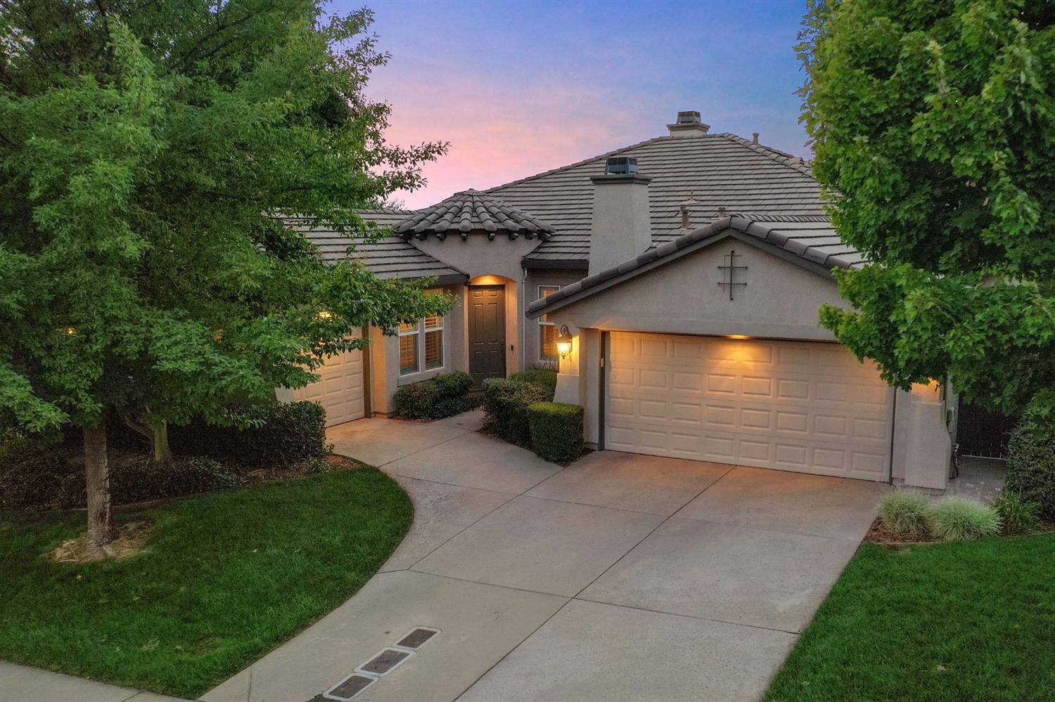 El Dorado Hills, CA 95762,1390 Souza DR