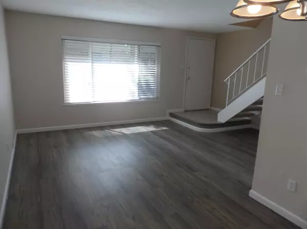 Rancho Cordova, CA 95670,1974 Benita DR #4