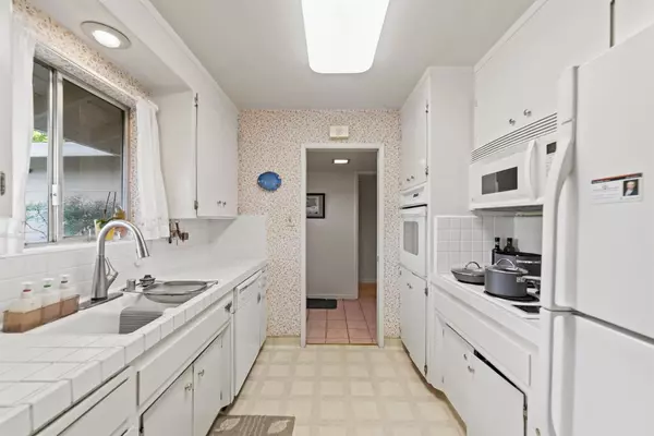 Carmichael, CA 95608,3937 Maudray WAY