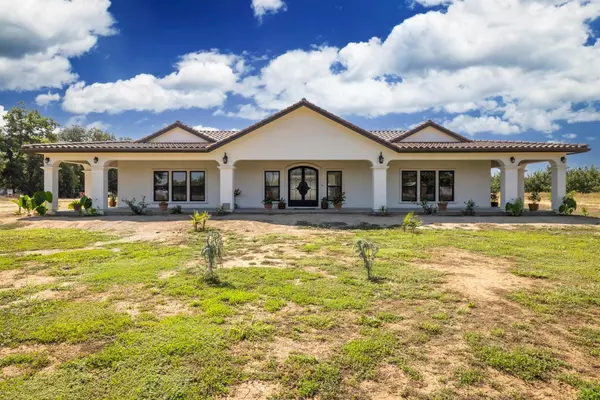 2940 Paseo RD, Live Oak, CA 95953