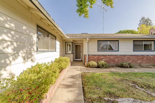 Folsom, CA 95630,176 Briarcliff DR