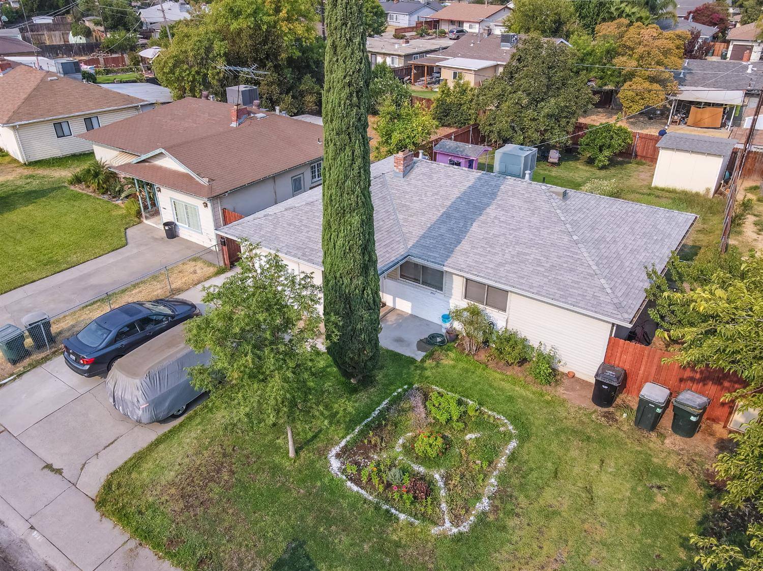 North Highlands, CA 95660,5813 Georgia DR