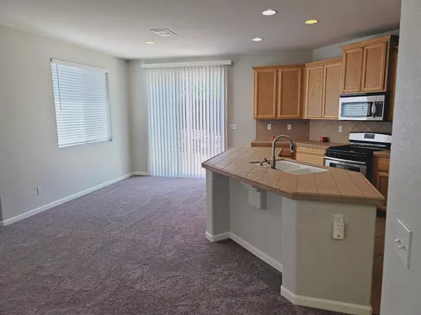 Rio Linda, CA 95673,548 Arlingdale CIR