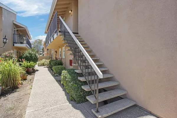 Stockton, CA 95219,3768 W Benjamin Holt DR #10