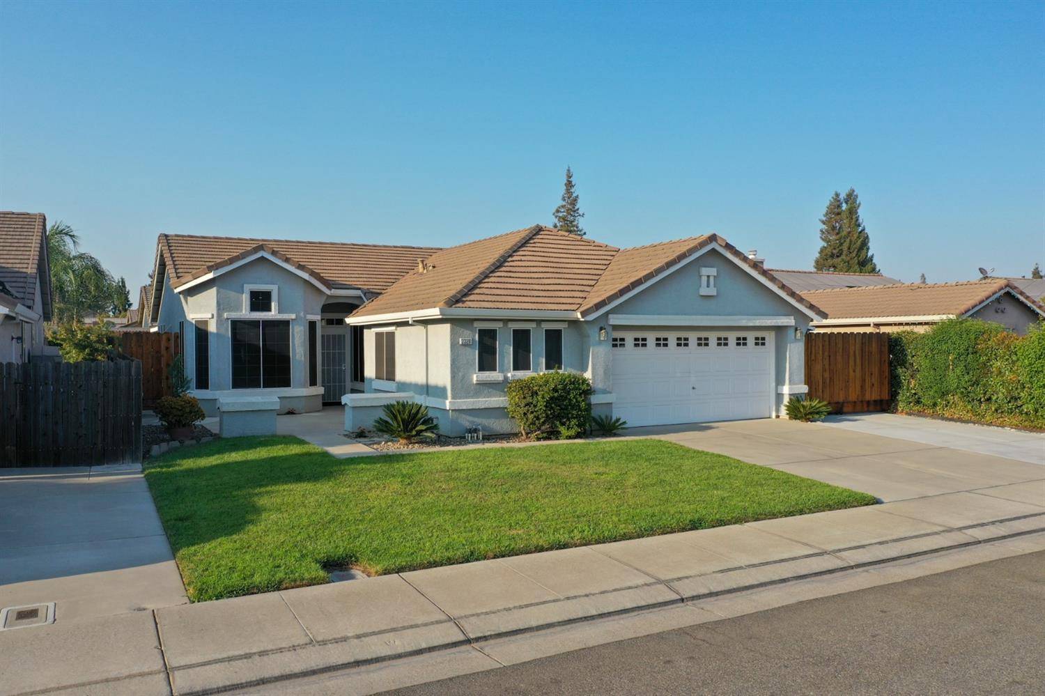 Escalon, CA 95320,2328 Jonathon CT