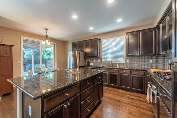 3000 Montgomery LN, Modesto, CA 95355