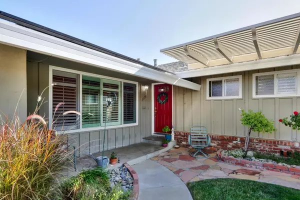 Sacramento, CA 95822,2175 Sarazen AVE