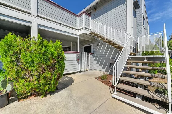 Citrus Heights, CA 95621,7413 Auburn Oaks CT #i