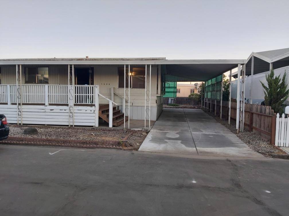 1604 Cabo DR #49, Modesto, CA 95357