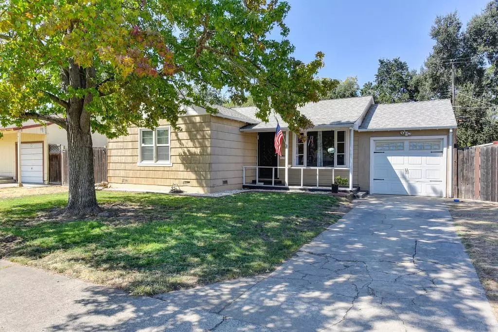 Sacramento, CA 95822,6112 Belleau Wood LN