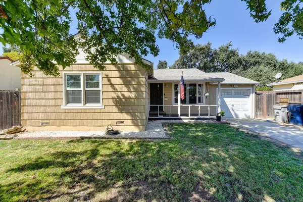 Sacramento, CA 95822,6112 Belleau Wood LN