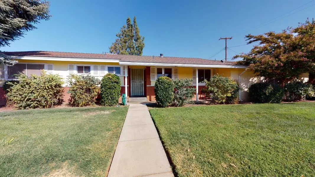 220 S Berkeley AVE, Turlock, CA 95380