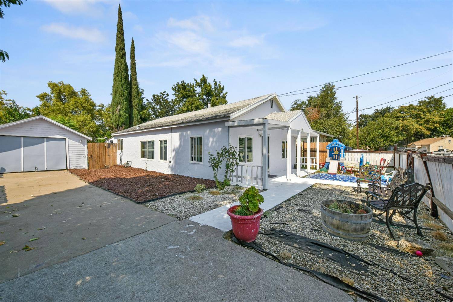 379 Dorman AVE, Yuba City, CA 95991