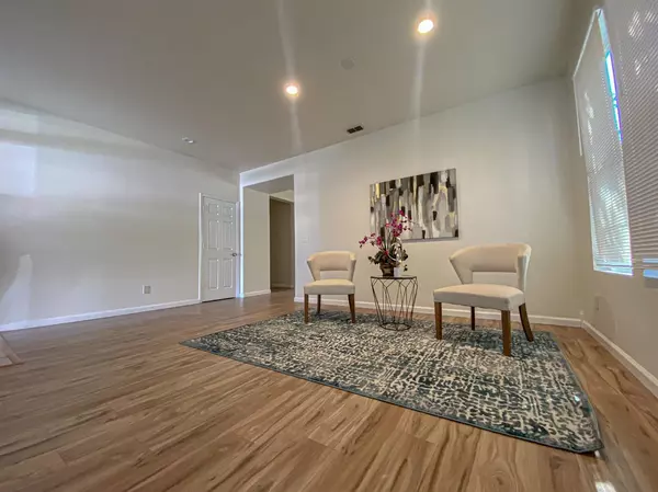 Stockton, CA 95205,2228 Country Oak LN