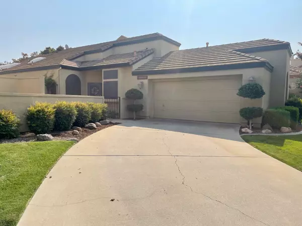 1112 Copper Cottage LN, Modesto, CA 95355