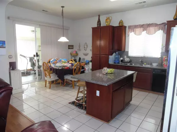 Stockton, CA 95212,3830 Genova LN