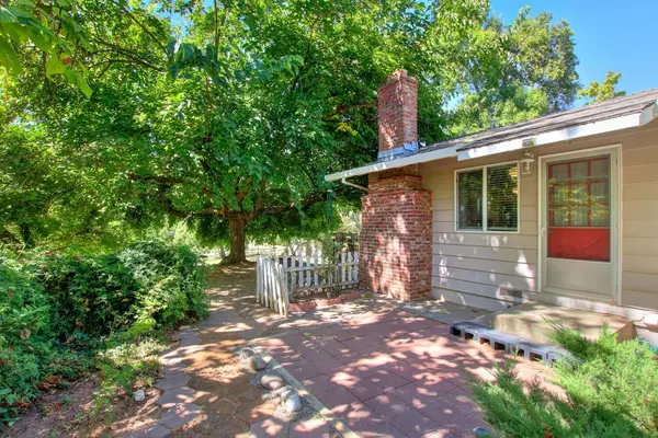 Loomis, CA 95650,4110 Moore LN