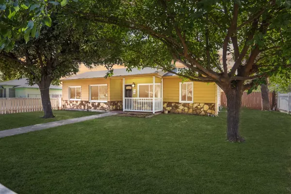 2334 E Poplar ST, Stockton, CA 95205