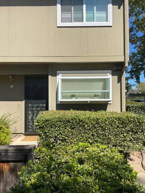 Sacramento, CA 95842,4322 Greenholme DR #40