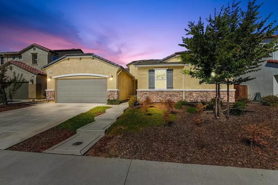 7048 Castle Rock WAY, Roseville, CA 95747