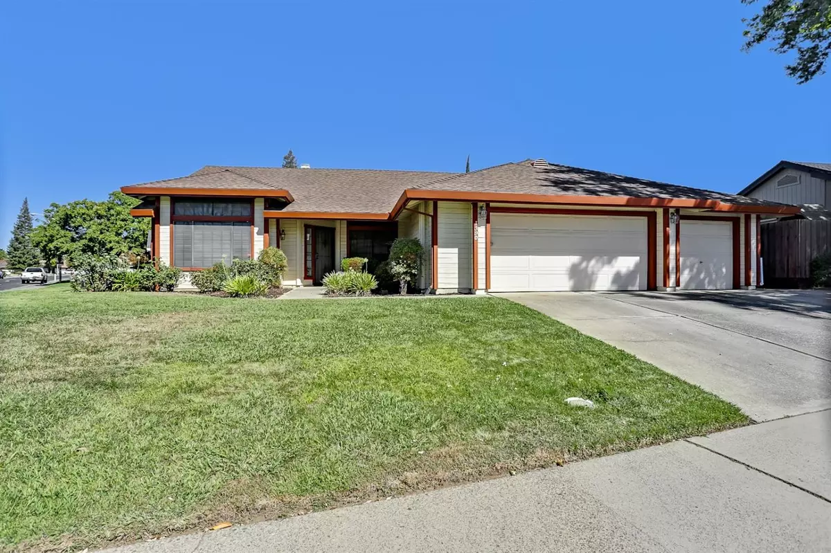 Roseville, CA 95661,1390 Greenborough DR