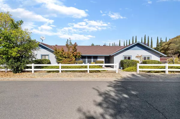 2731 Cambridge RD, Cameron Park, CA 95682