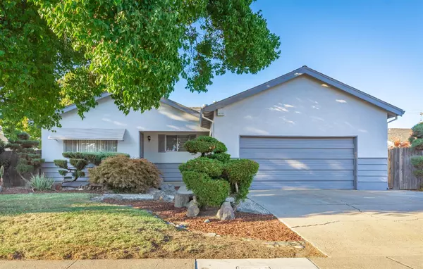 Sacramento, CA 95831,1390 Palomar CIR