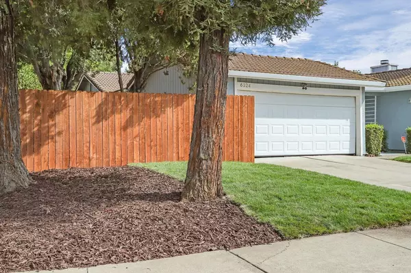 Stockton, CA 95210,6324 Village Green DR #54