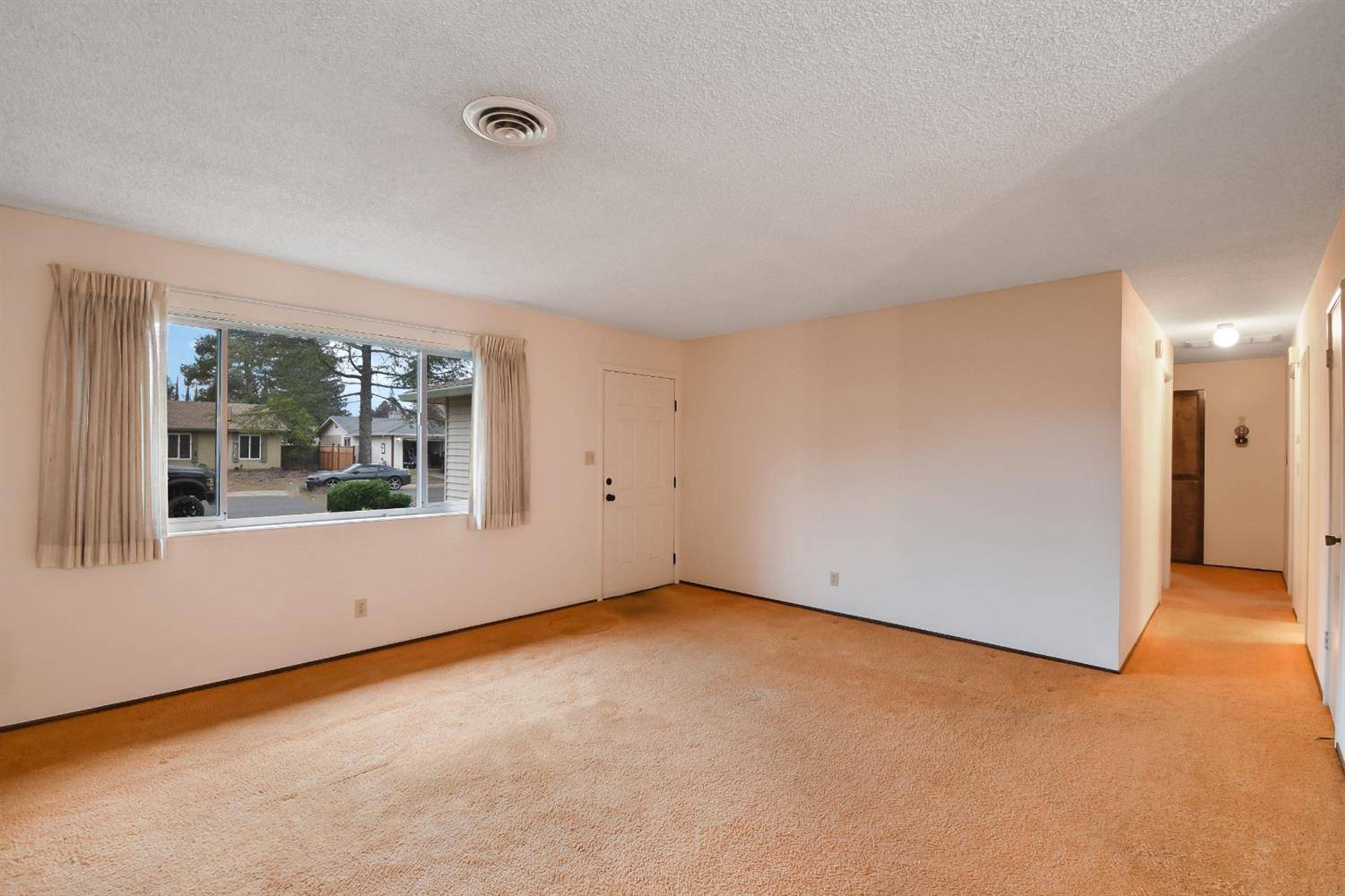 Yuba City, CA 95991,1661 Mosswood DR