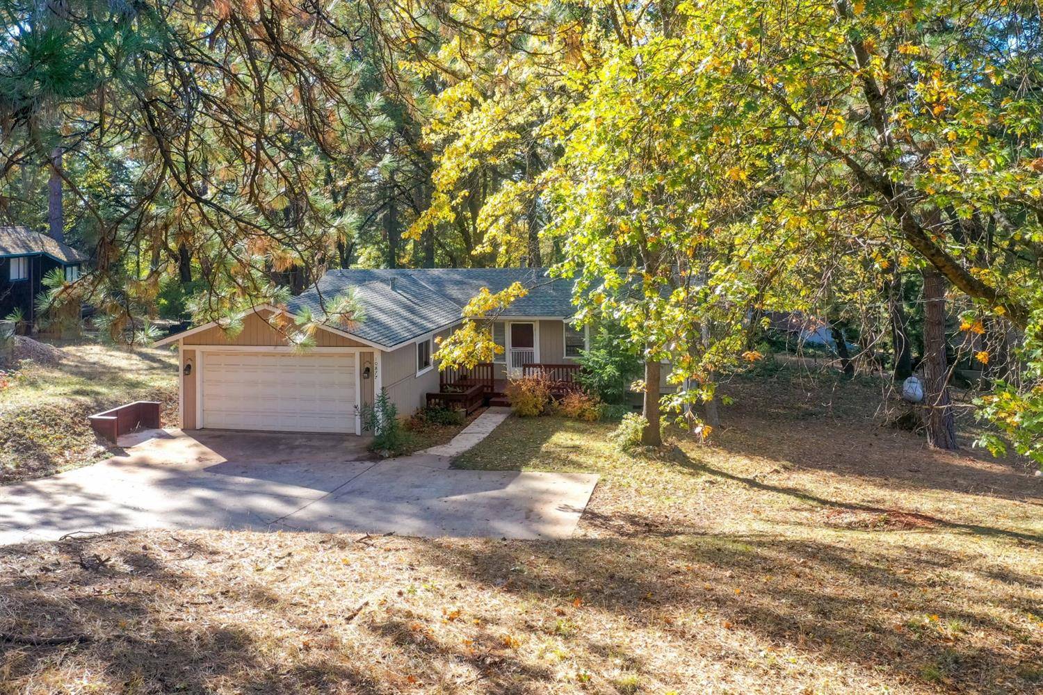 10877 Alta Sierra DR, Grass Valley, CA 95949