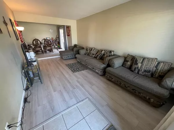 Sacramento, CA 95827,10158 Satow DR