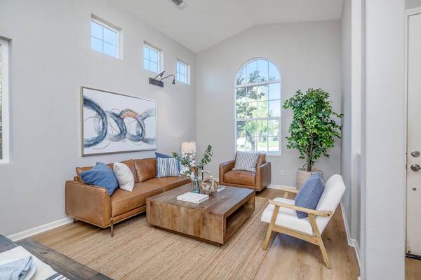 21 Arens ST, Arbuckle, CA 95912