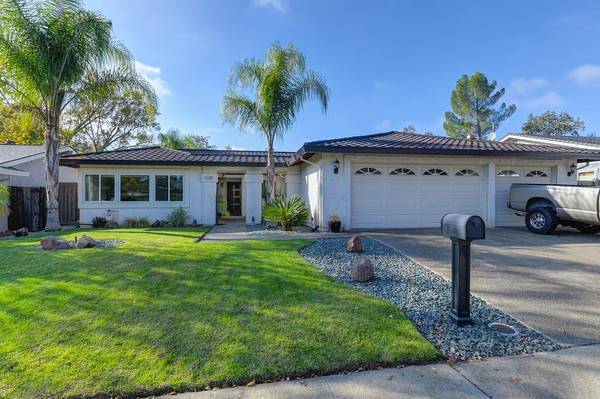 1909 Larkin DR, Roseville, CA 95661