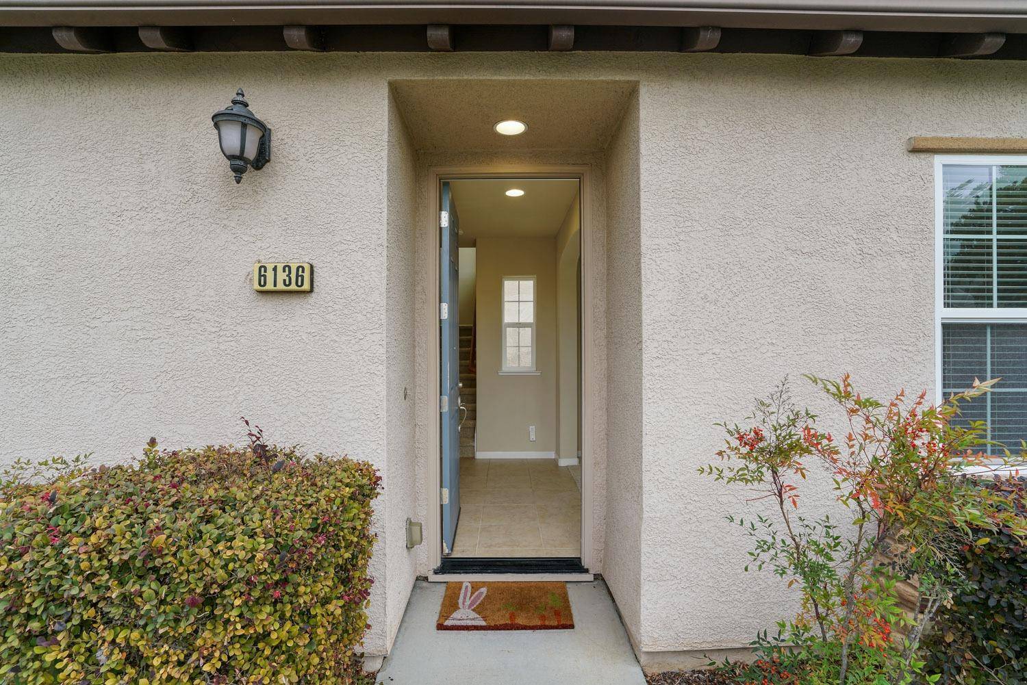 Orangevale, CA 95662,6136 Rolkingham LN