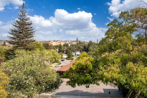 El Dorado Hills, CA 95762,3002 Merriam CT