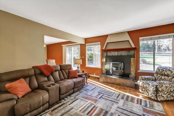 Lake Of The Pines, CA 95602,13834 Torrey Pines DR