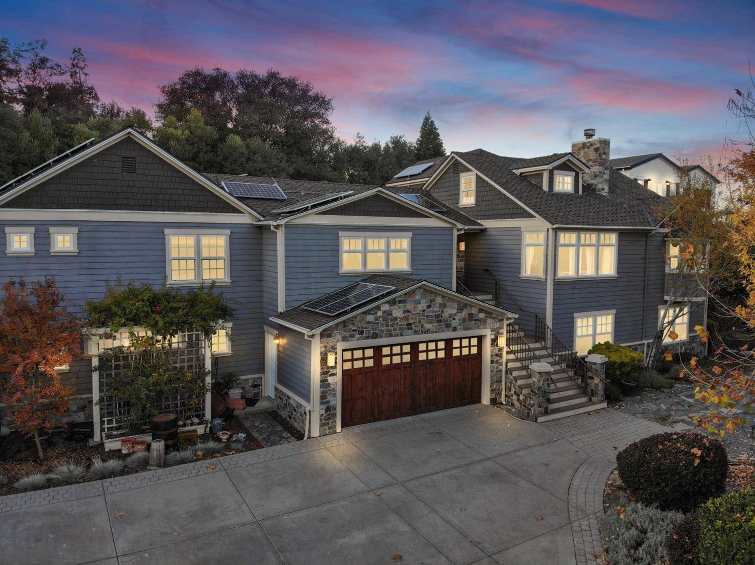 132 Lincoln WAY, Auburn, CA 95603