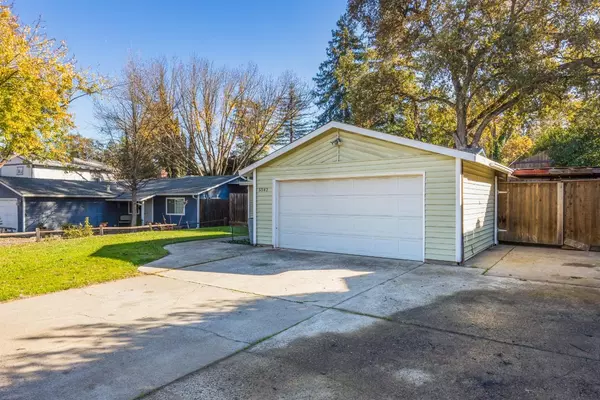 Orangevale, CA 95662,5542 Bellingham WAY