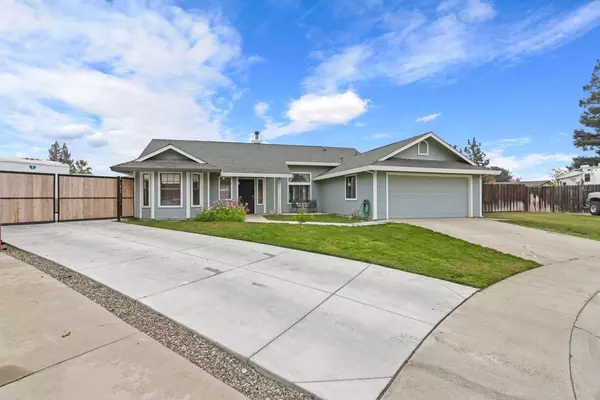 Galt, CA 95632,629 Holly CT