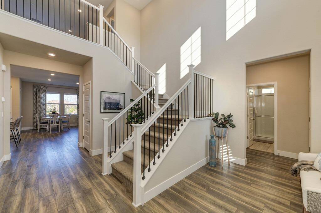 Folsom, CA 95630,1268 Harvest LOOP