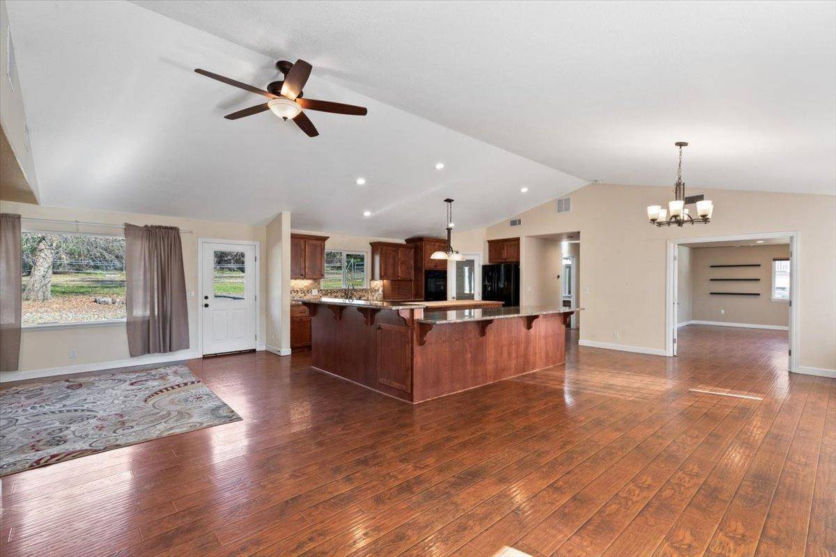 Placerville, CA 95667,2121 Duponte DR