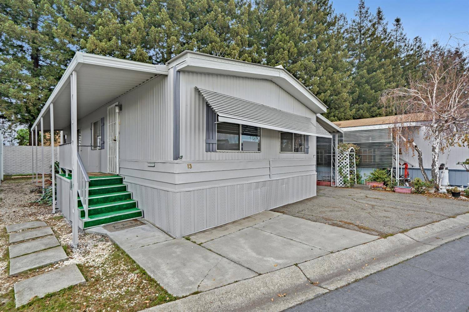 Hayward, CA 94545,1200 W. Winton Ave. #13