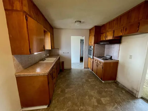 Chowchilla, CA 93610,1524 Harding