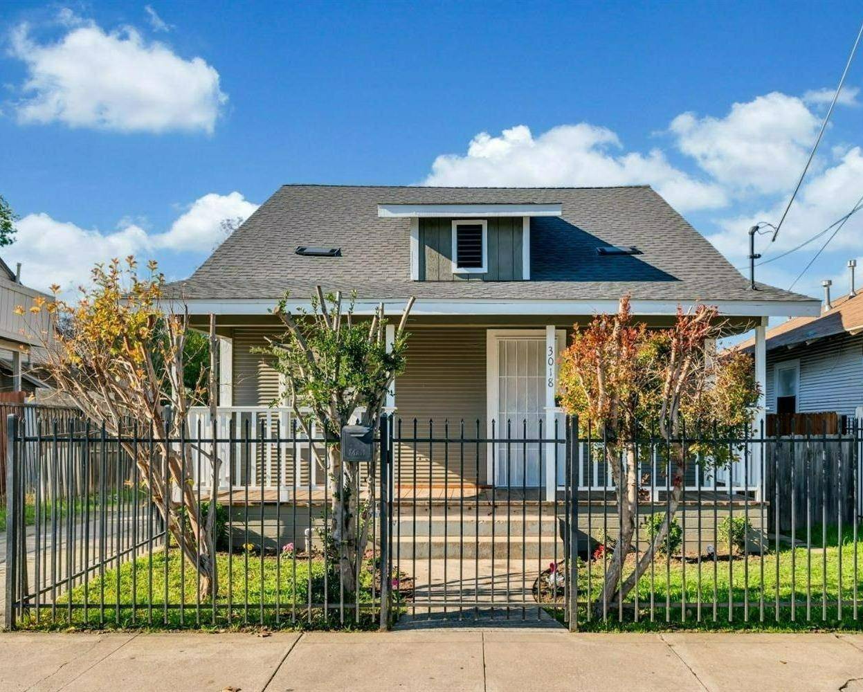 3018 44th ST, Sacramento, CA 95817
