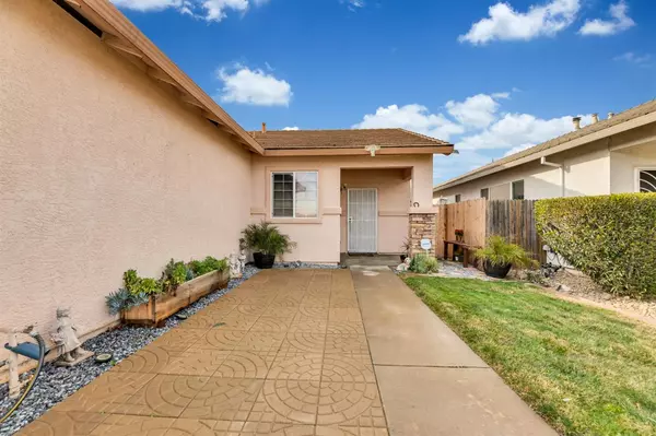 Sacramento, CA 95829,7940 Marsannay WAY