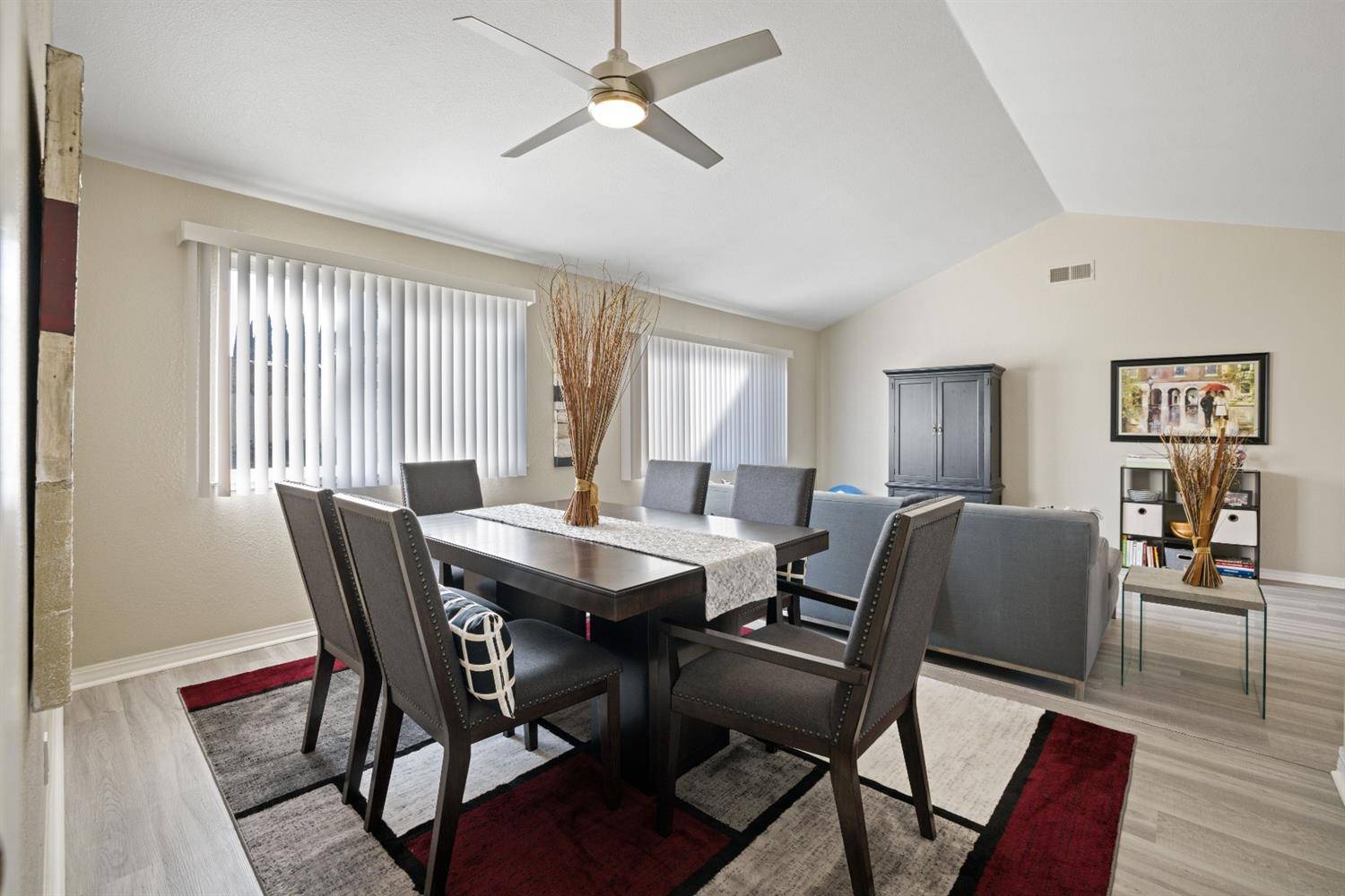 Sacramento, CA 95826,8030 La Riviera DR